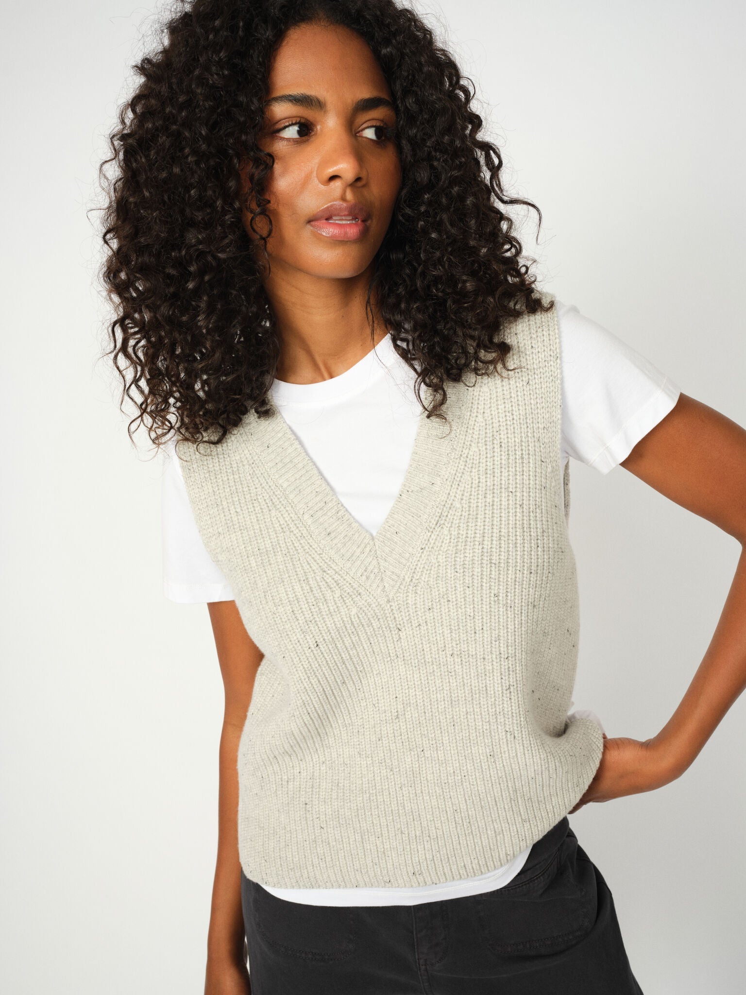 Modelshot / Light Grey Melange / Detail